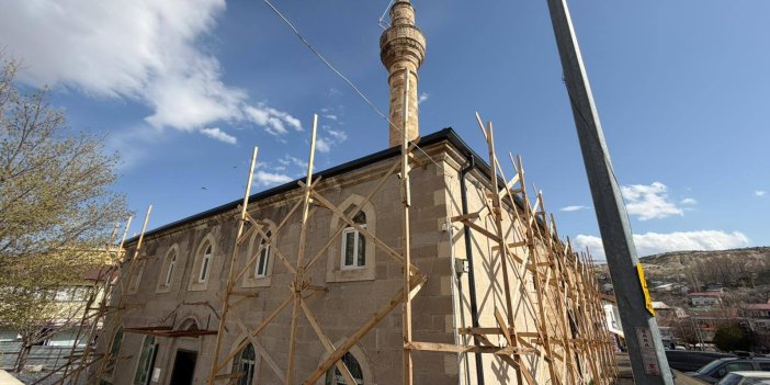 Sivas'ta  tarihi caminin restorasyonuna yakın takip
