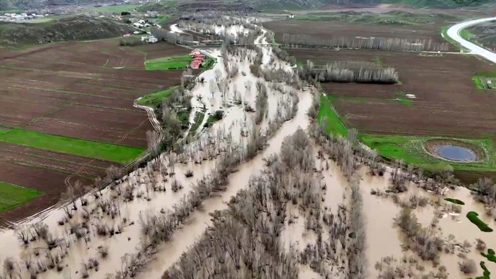 Sivas’ta taşkınlar tarımı vurdu! Çiftçiden destek çağrısı