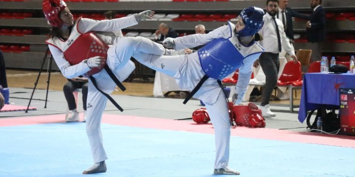 Sivas’ta taekwondo zirvesi