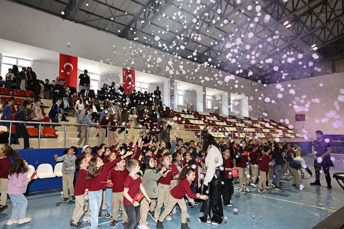 Sivas’ta kültür festivali çocuklarla renklendi