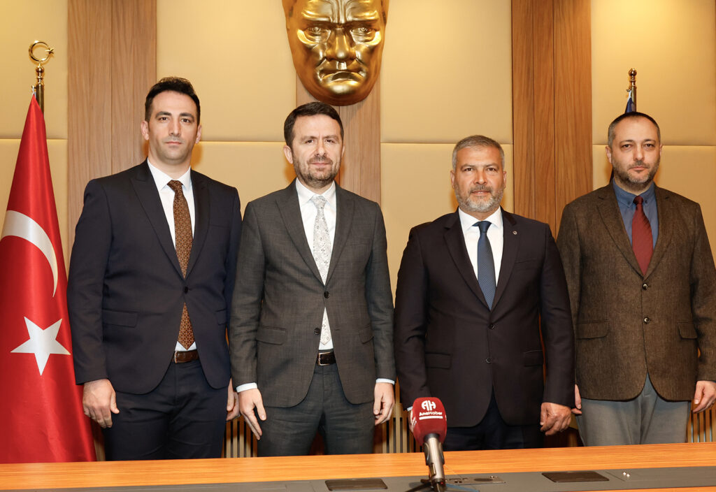 Medyada nitelikli insan kaynağı için yeni protokol