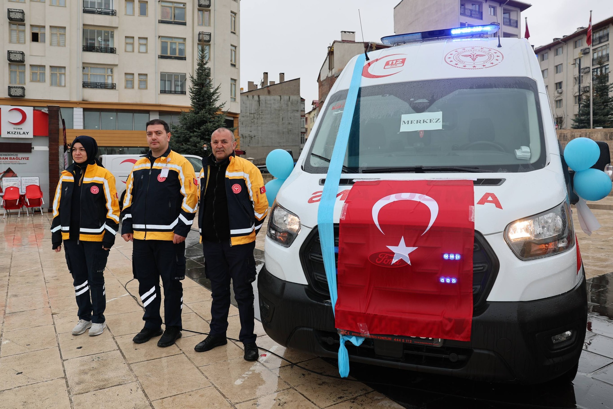 Sivas’ta acil sağlık hizmetlerine 10 yeni ambulans desteği