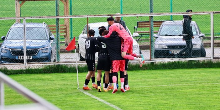 Sivas Gücü Belediyespor play-off biletini aldı