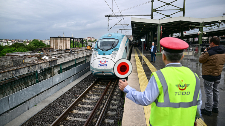 İstanbul–Sivas YHT 2 yılda 1 milyonu aştı
