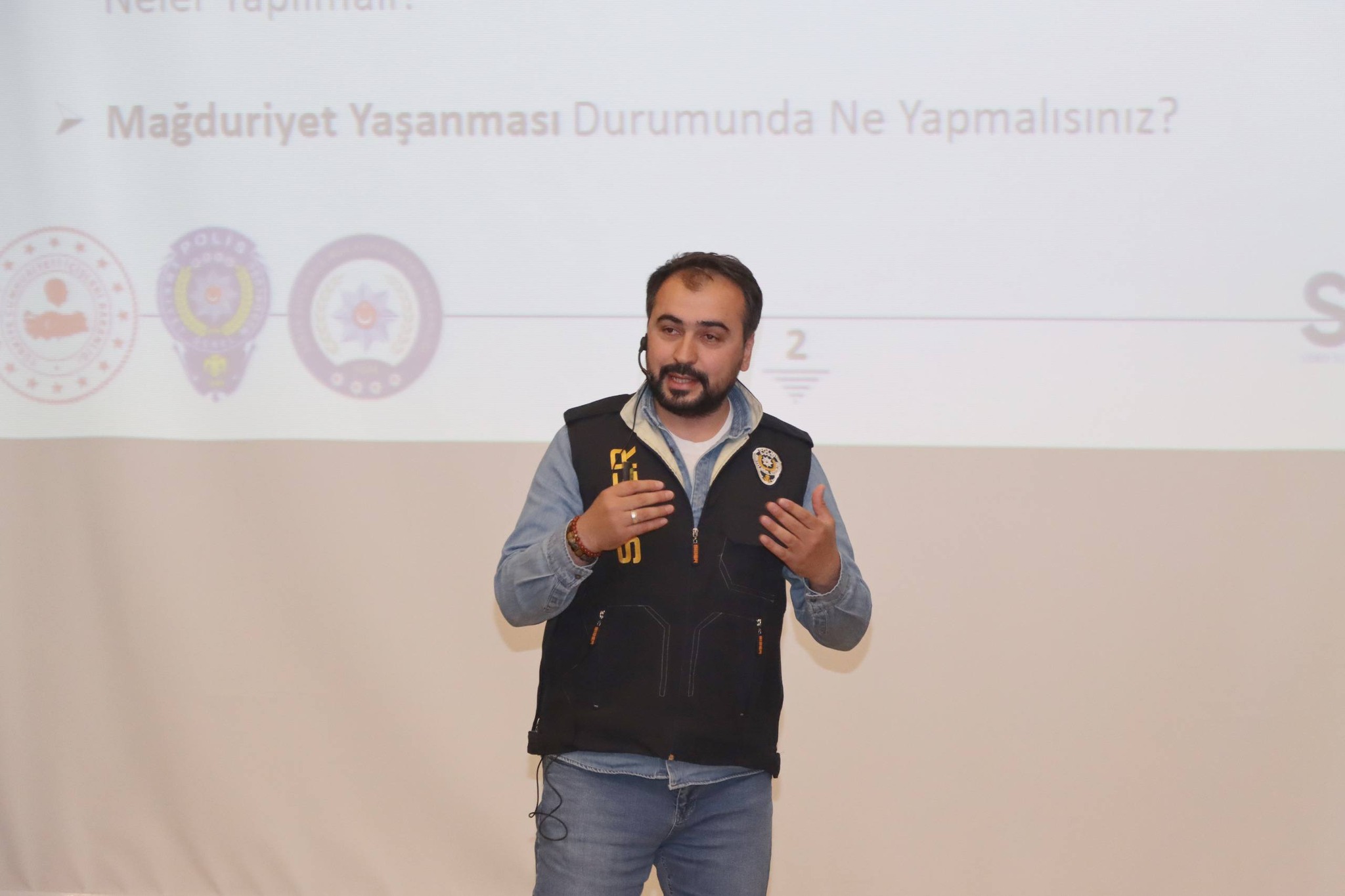 Sivas'ta uzmanlar dijital bağımlılığa karşı uyardı