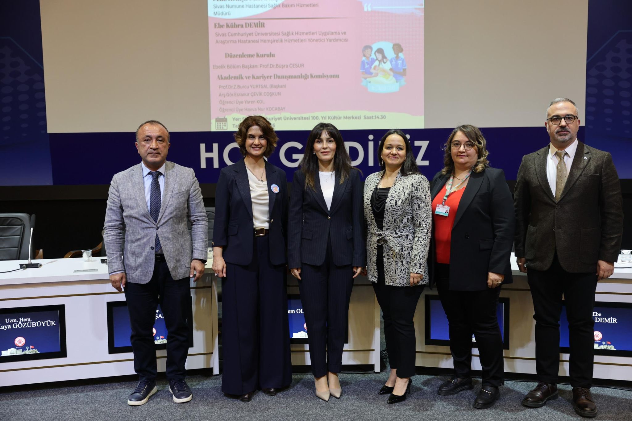 Sivas’ta dünya ebeler günü paneli düzenlendi