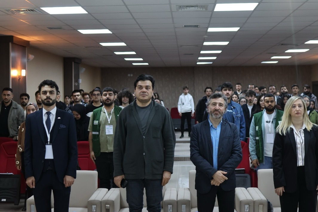 SCÜ’de öğrencilere bağımlılık semineri