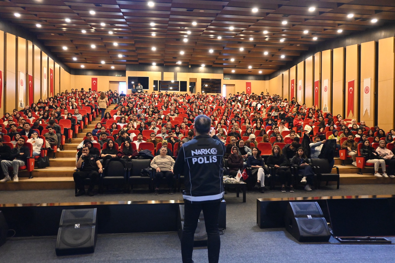 SCÜ’de bağımlılıkla mücadele vurgusu