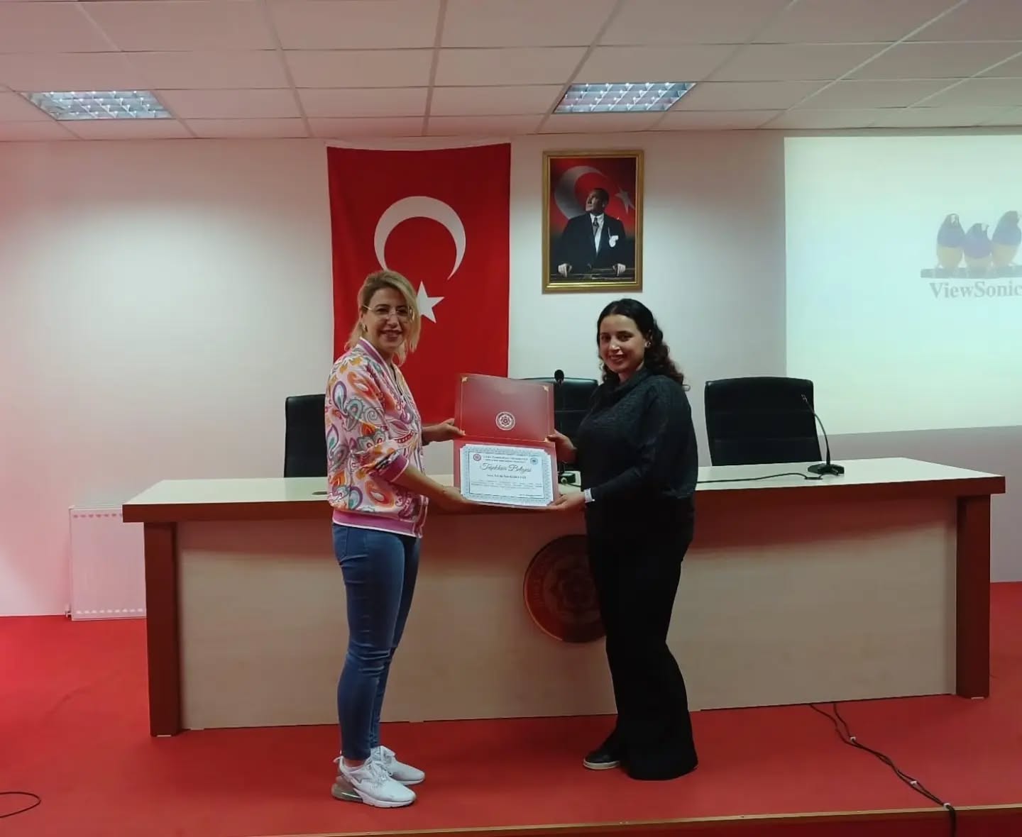 Sivas’ta mezun öğrenci deneyimlerini öğrencilerle paylaştı