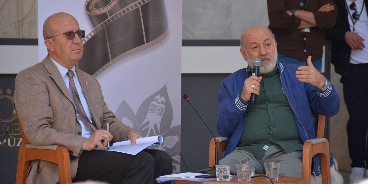 Sivas’ta sinema söyleşisinde Turgut Demirağ konuşuldu