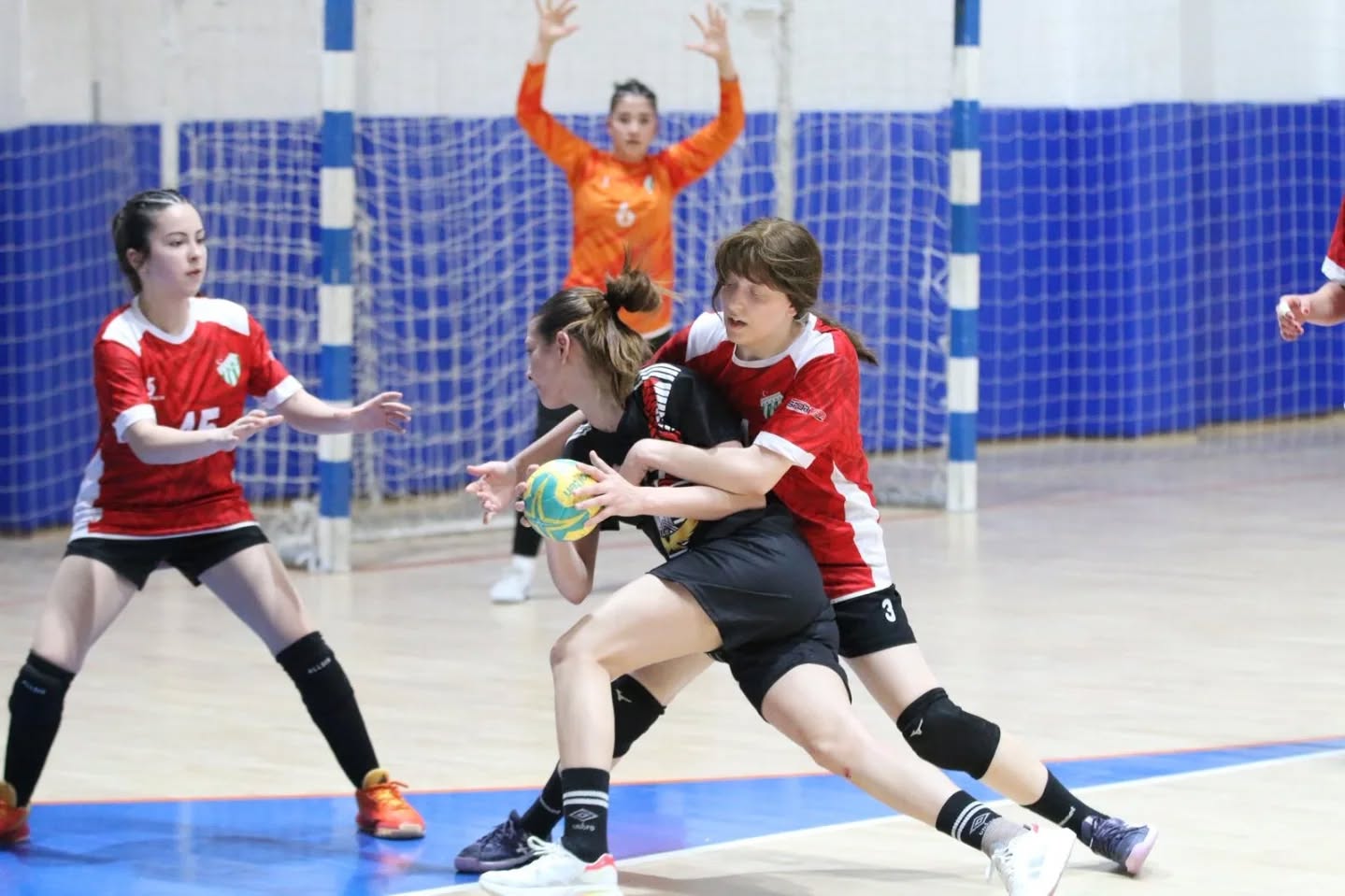 28 ilden sporcular Sivas’ta final için yarışıyor