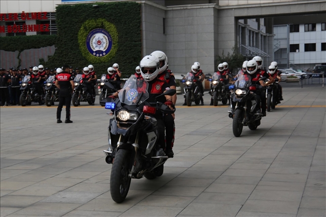 MOTOSİKLETLE DRİFT ATANLARA CEZA YAĞDI