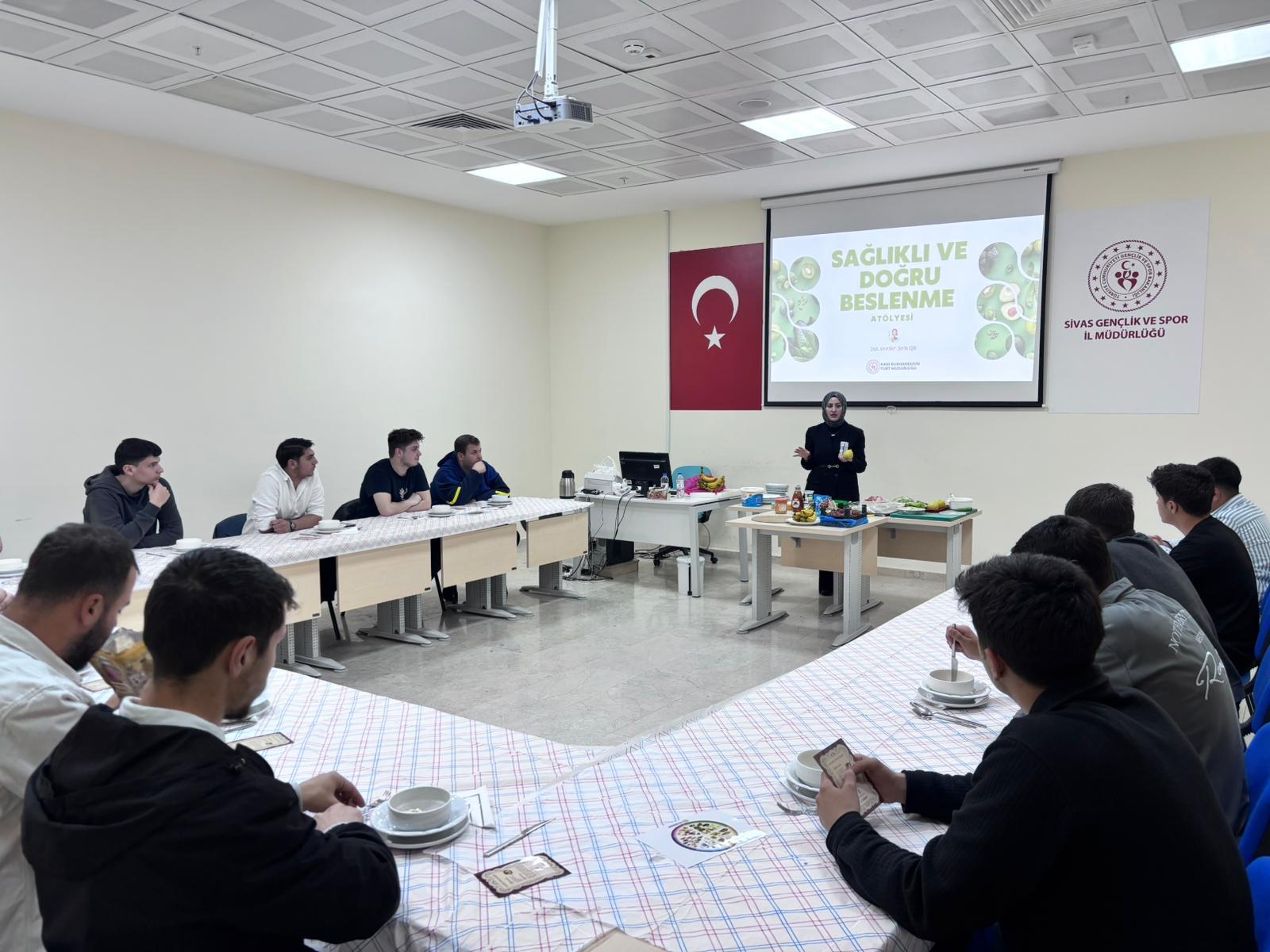 Öğrenciler sağlıklı beslenmeyi uygulamalı öğrendi
