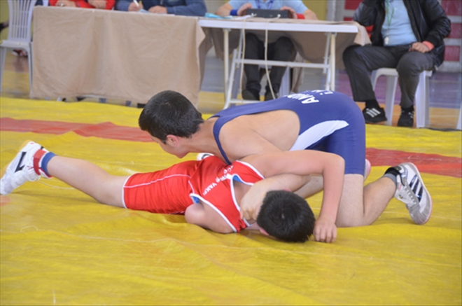 GÜREŞ´TE SEZON HAZIRLIKLARI SÜRÜYOR