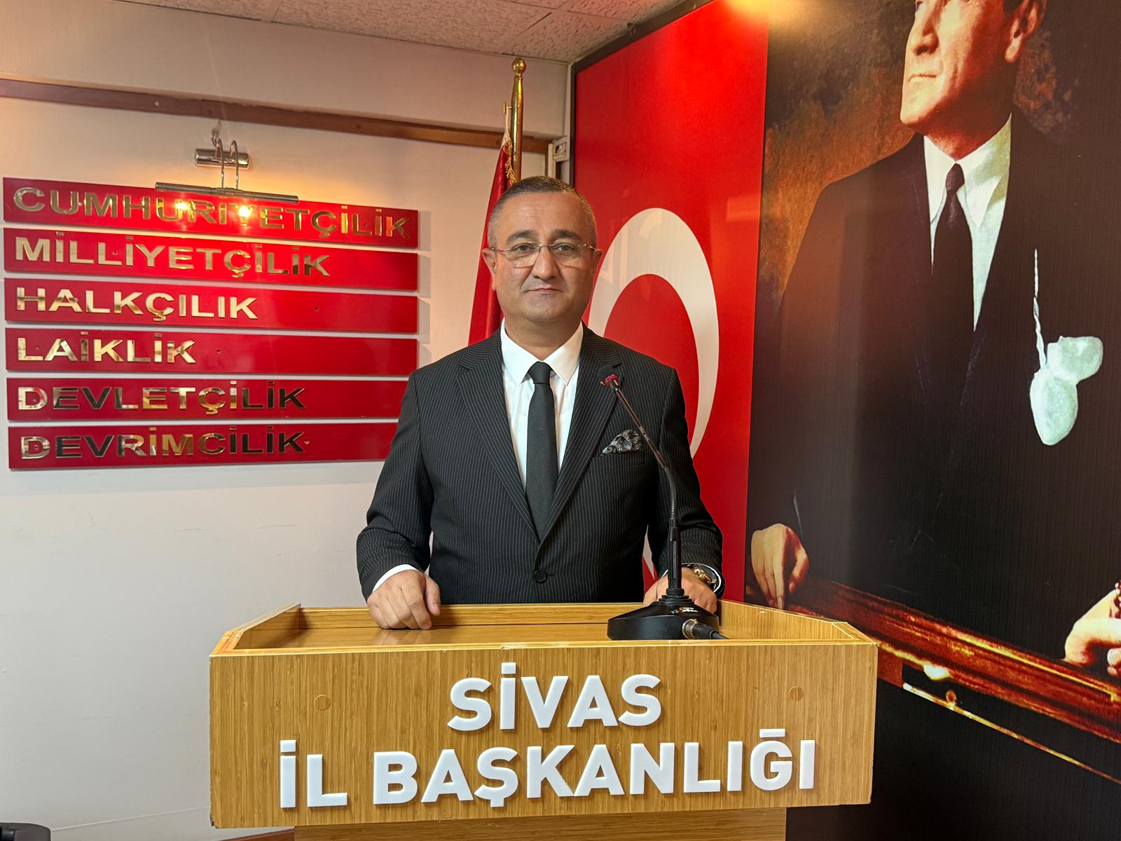 CHP Sivas’ta dikkat çeken basın açıklaması
