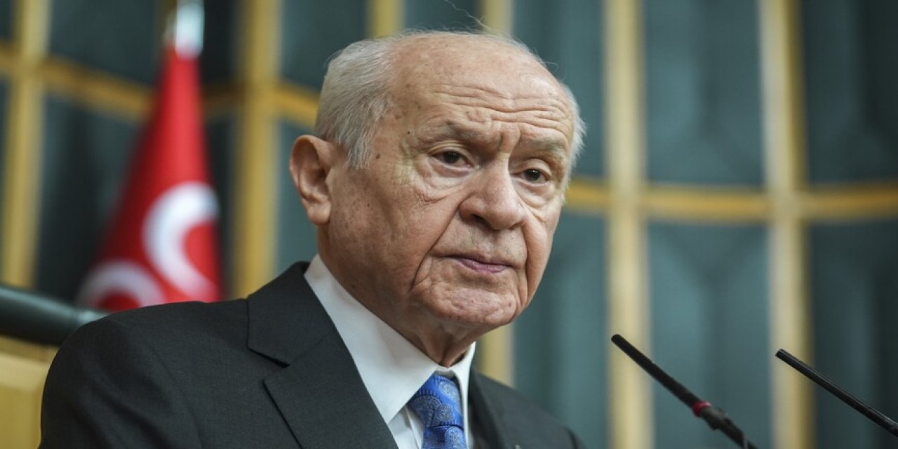 Bahçeli, Süper Lig'e yükselen Arca Çorum FK'yi tebrik etti
