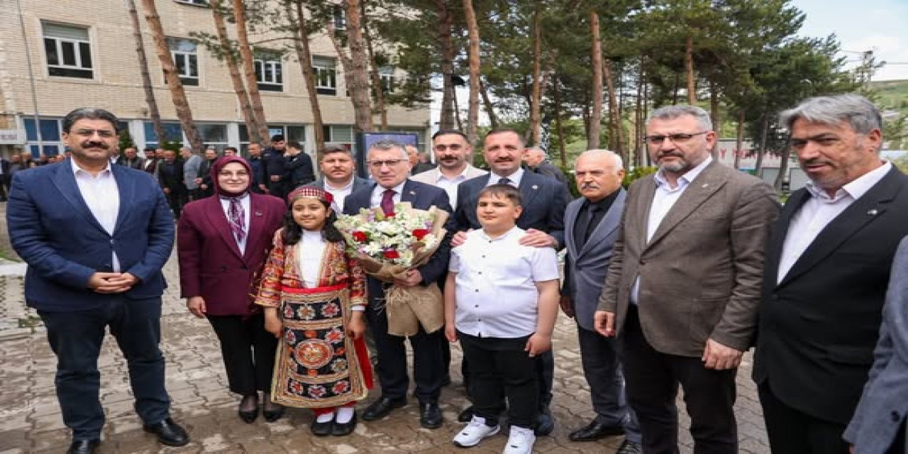 Abdullah Güler’den İmranlı Belediyesine bayram ziyareti