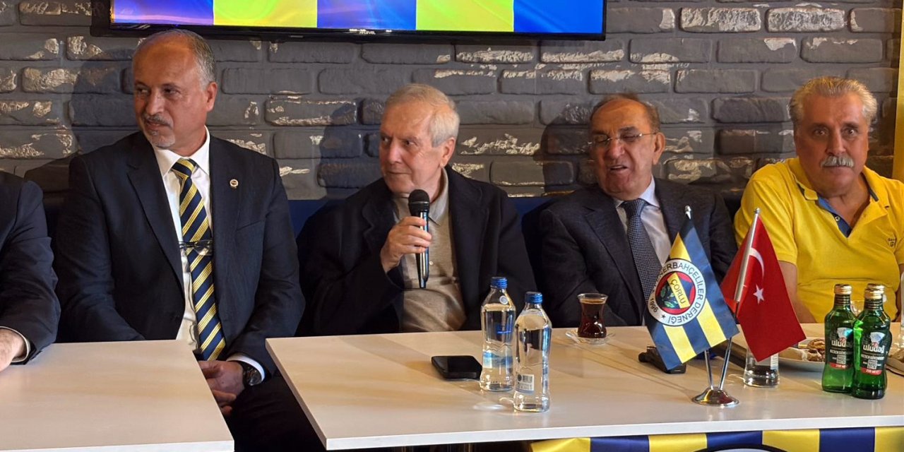 Aziz Yıldırım: İki santrforla görüşüyoruz