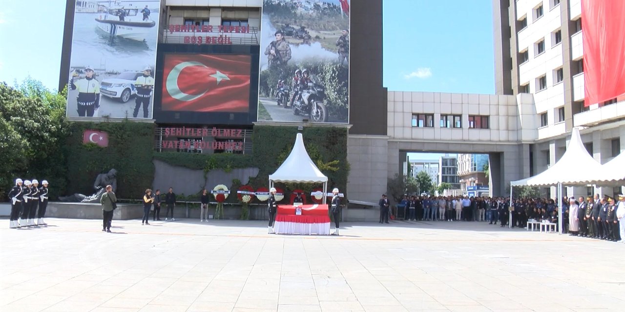 Şehit polis memuru Aydın Üyenarık için tören