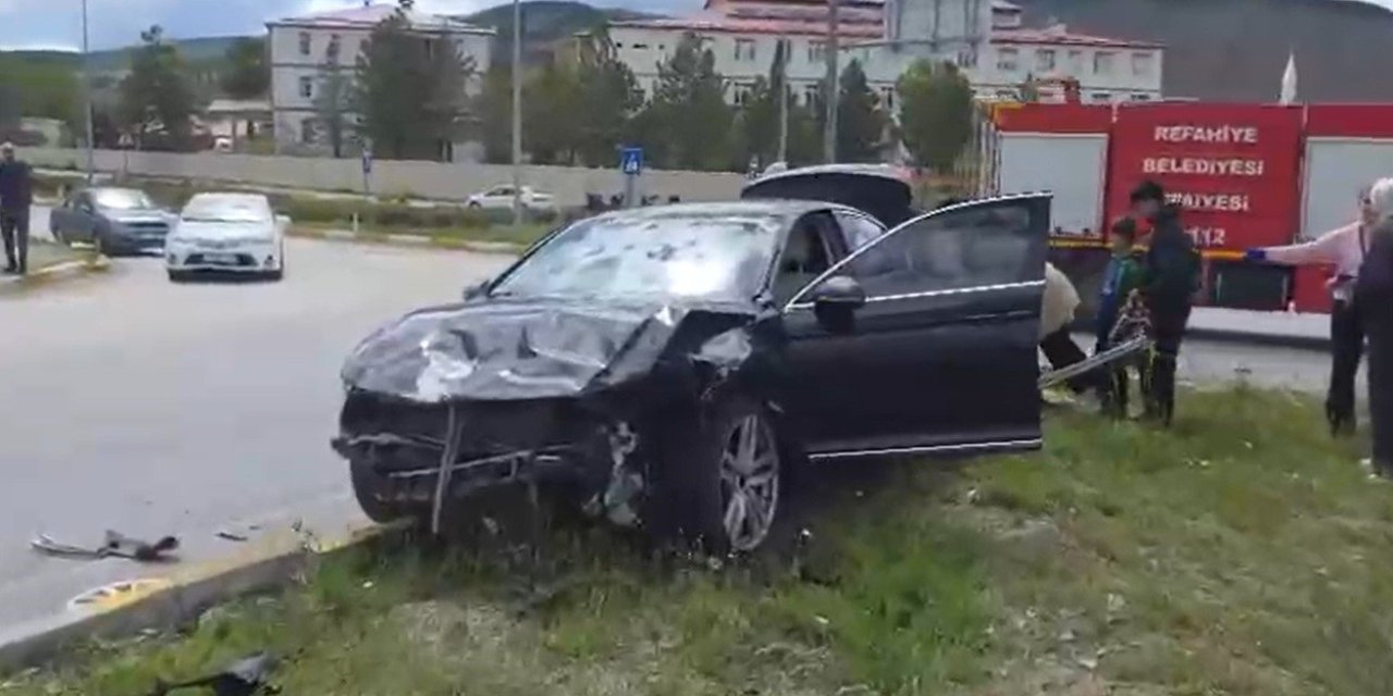 Sivas- Erzincan yolunda kaza: 6 yaralı