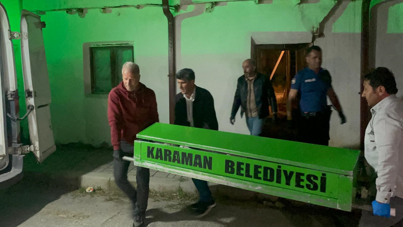 Yaşlı adam evinde ölü bulundu