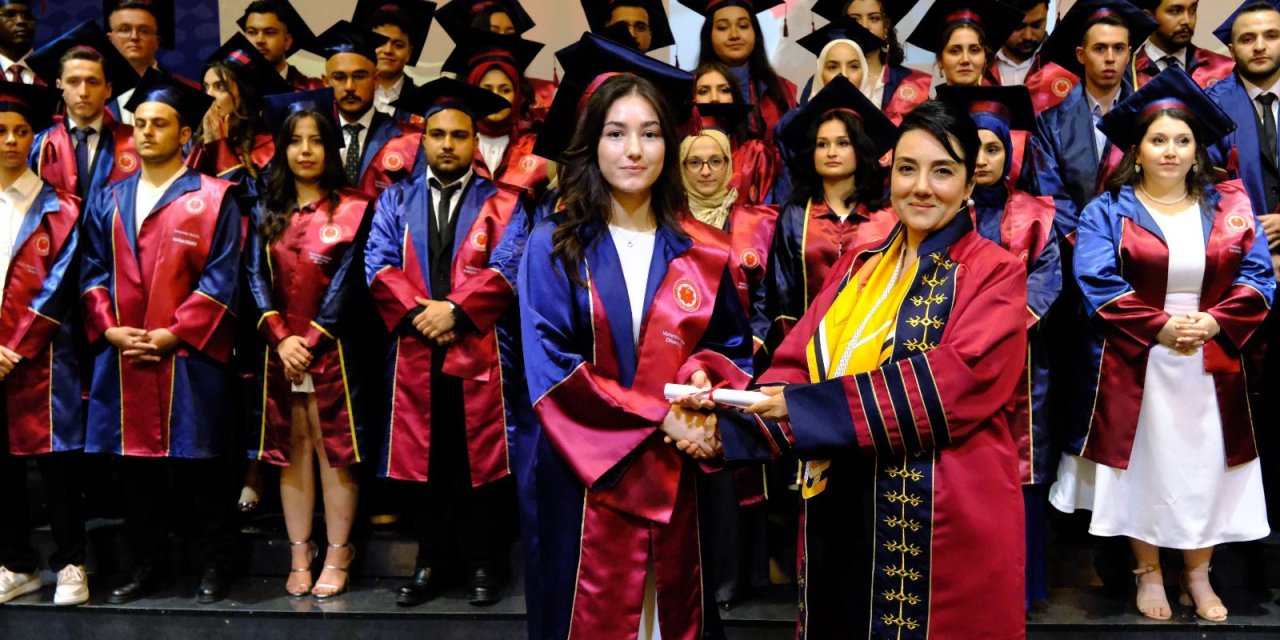 Sivas'ta veterinerler mesleğe ilk adımı attı