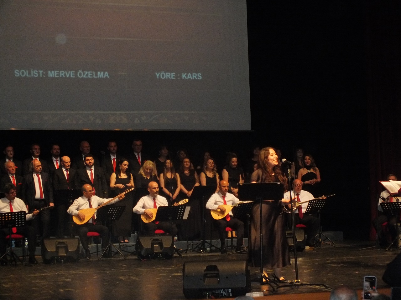 Sivas’ta türkü dolu gece