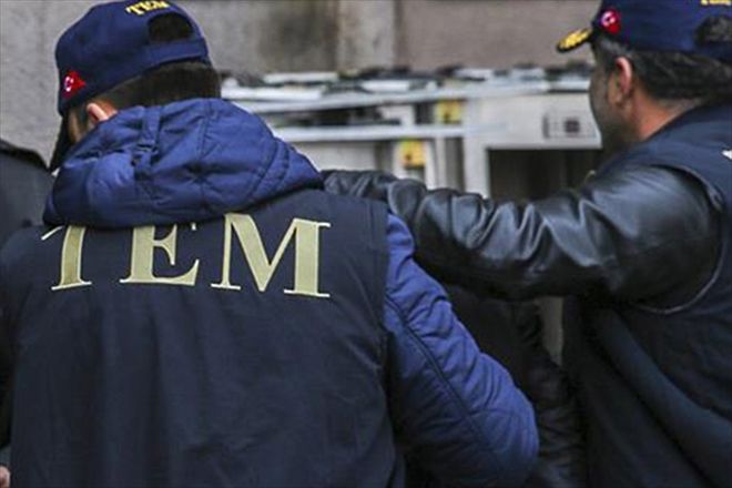 FETÖ´DE 3 TUTUKLAMA DAHA