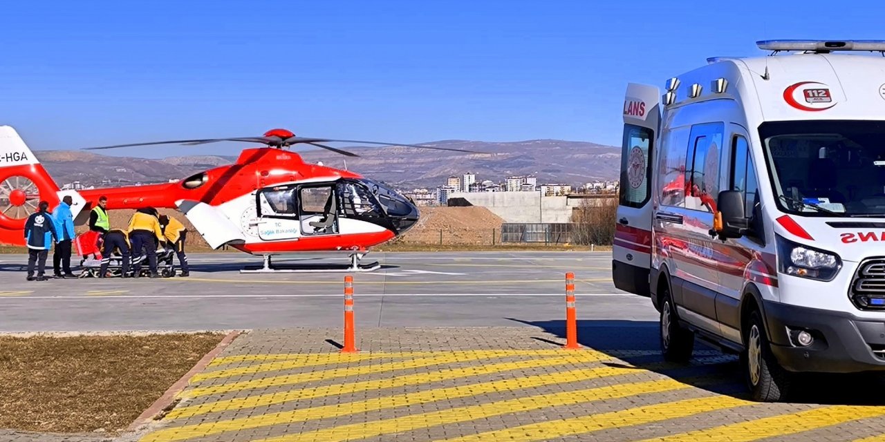 Sivas'tan acil uçuş: Dağ köyündeki hasta hastaneye yetiştiri