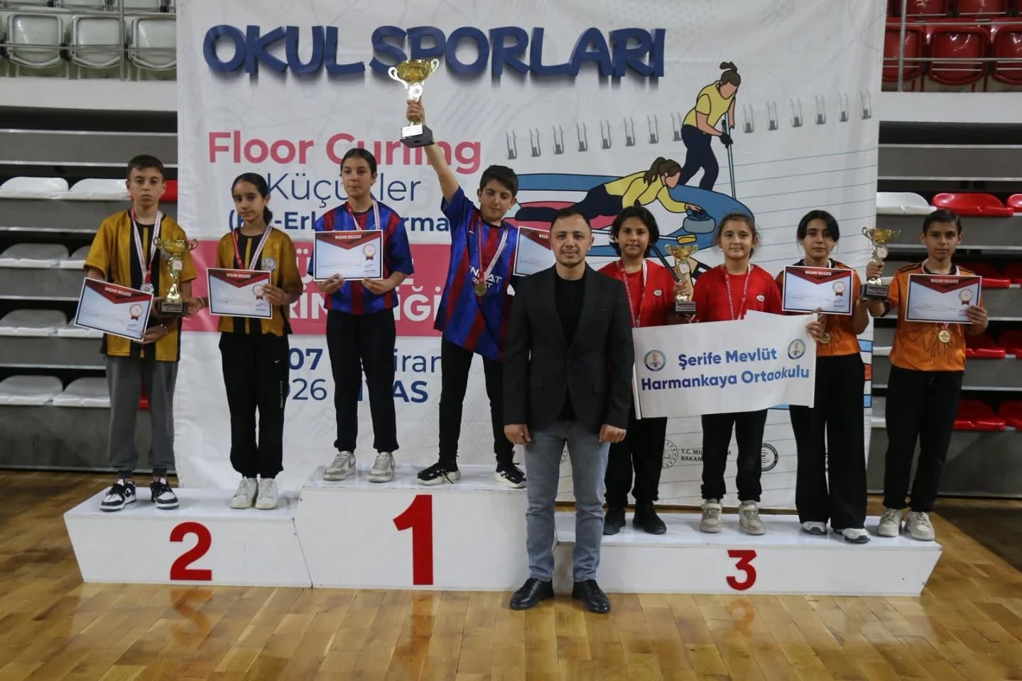 Sivas’ta floor curling heyecanı sona erdi