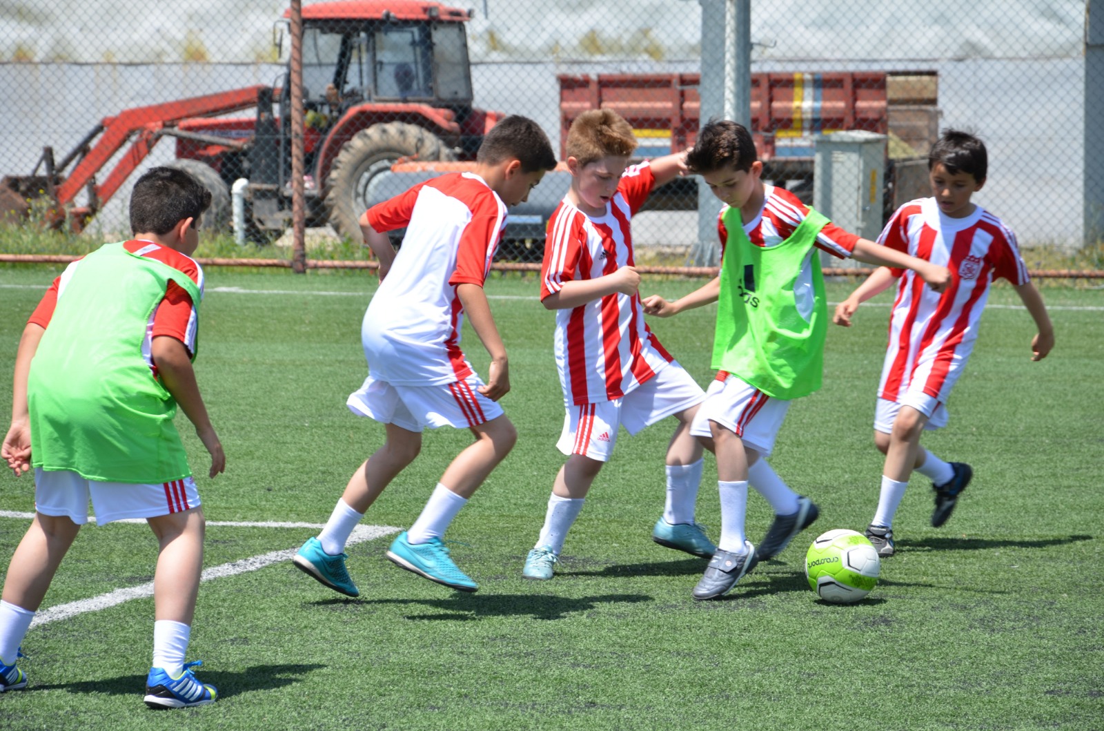Geleceğin sporcuları Sivasspor çatısı altında yeti