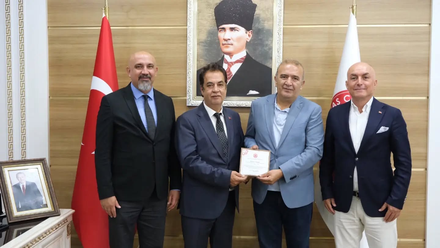 Özdemir Yalçın’dan SCÜ’ye veda