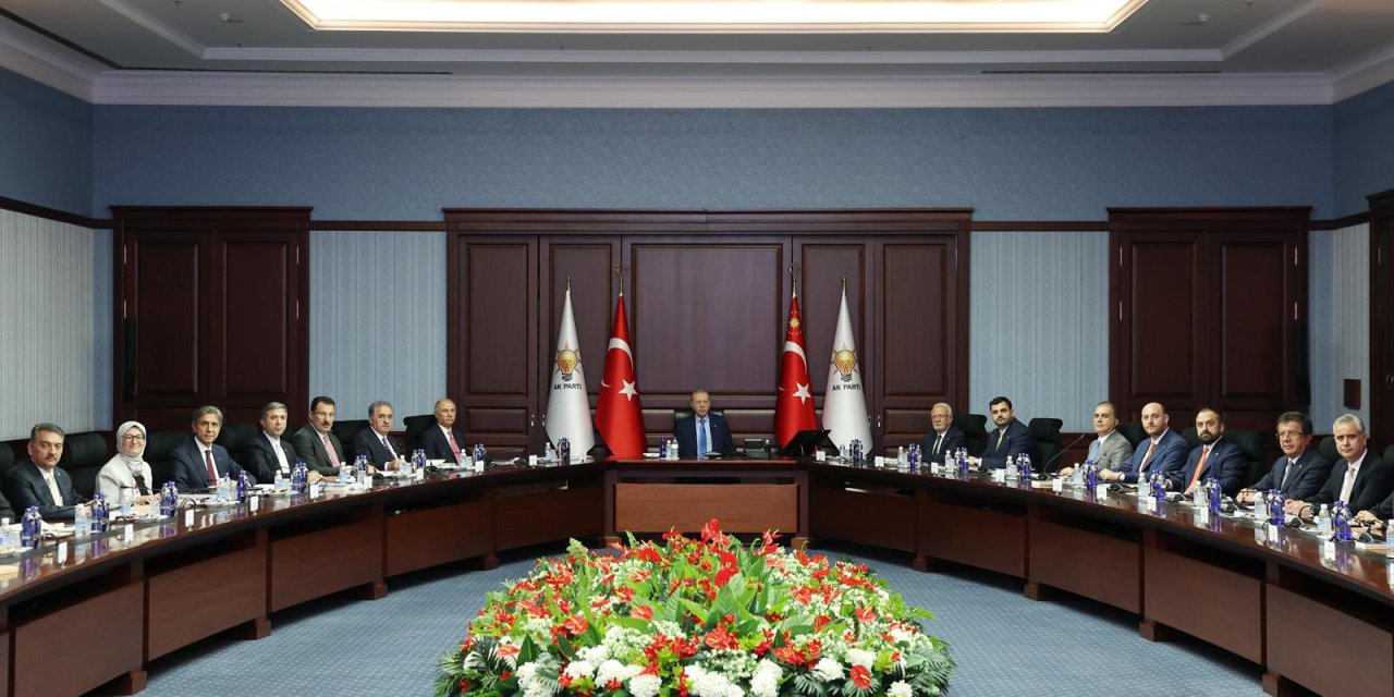 AK Parti'de MYK toplandı