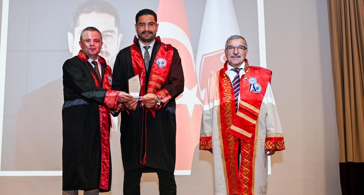 Taha Akgül’e fahri doktora gururu