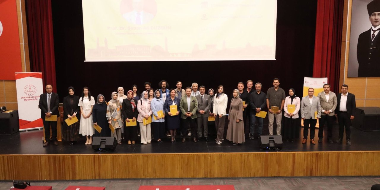 Sivas'ta öğretmenler için ilham veren söyleşi