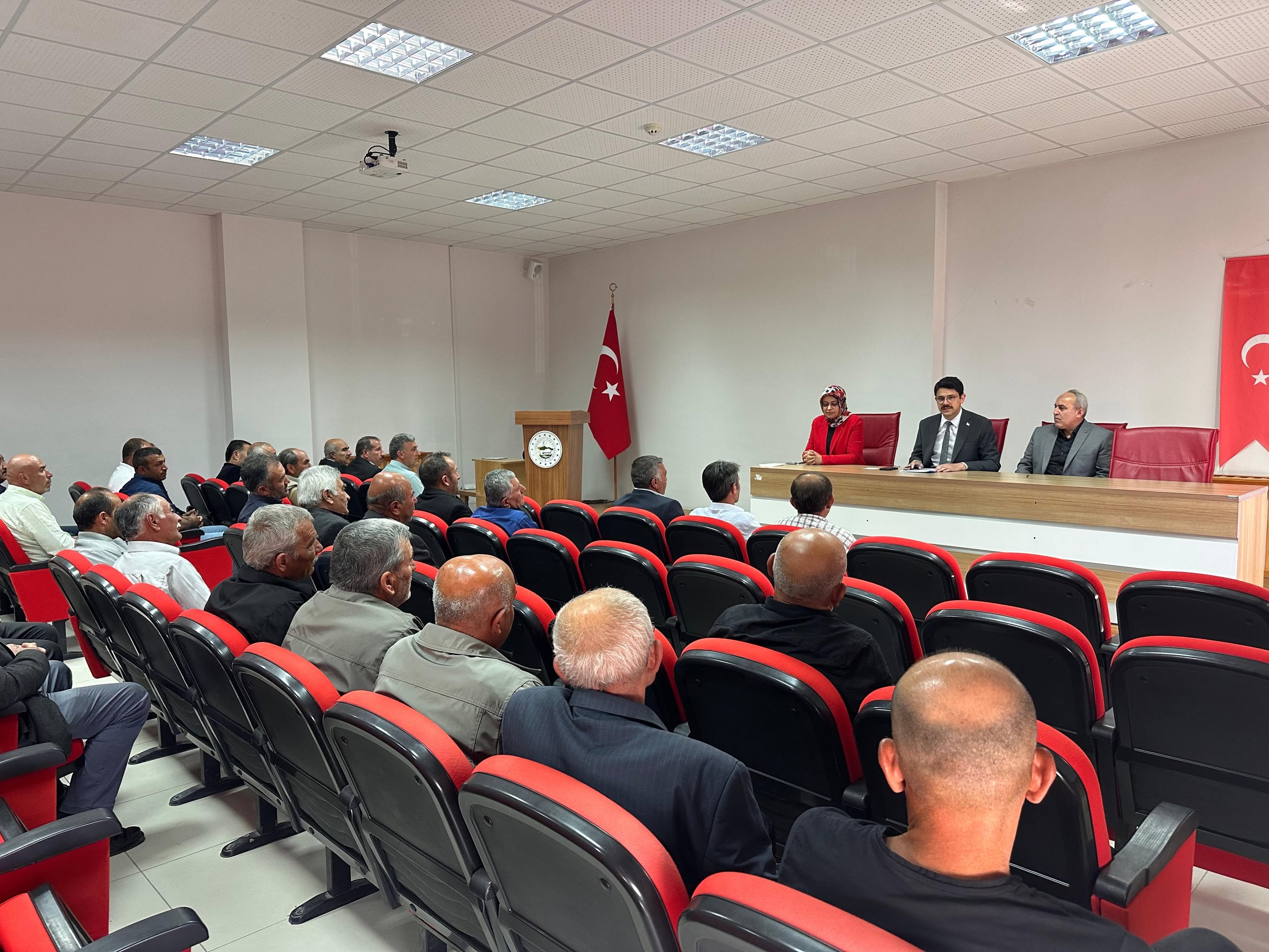 Ulaş’ta muhtarlarla kritik toplantı: