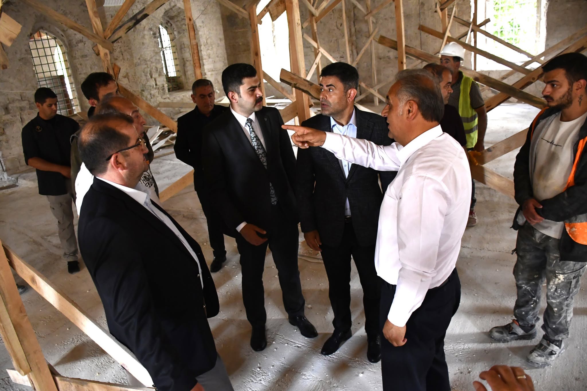Depremde zarar gören Ulu Cami eski ihtişamına kavuşacak