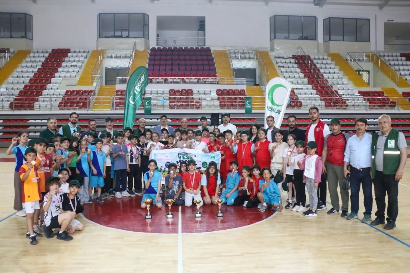 Mendil kapmaca turnuvası Sivas’ta coşkuyla yapıldı