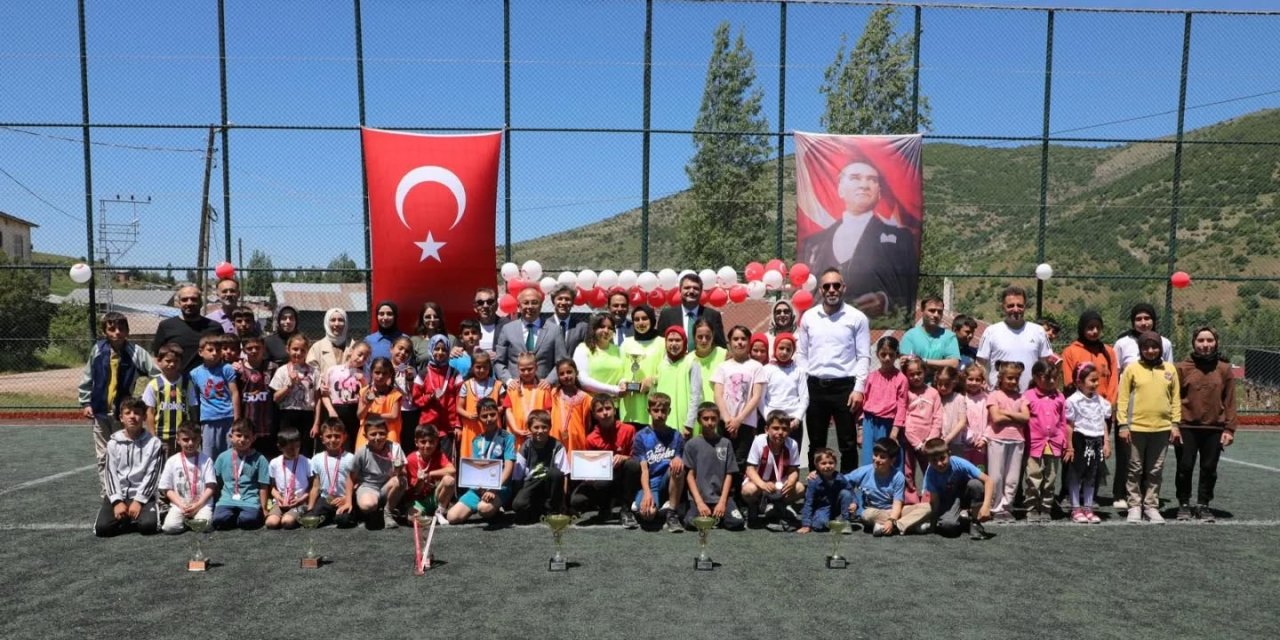 Sivas'ın en güzel köyünde spora destek