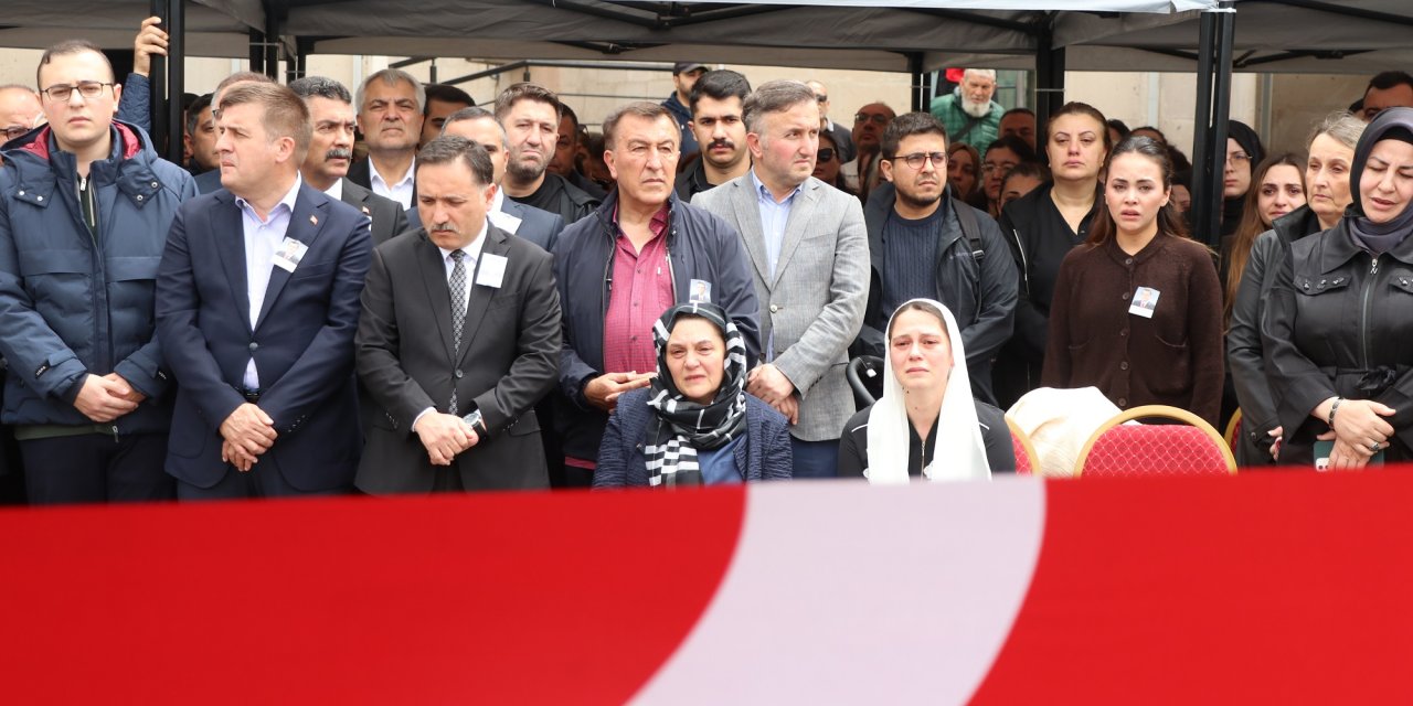 Kalp krizinden ölen vali yardımcısı için tören