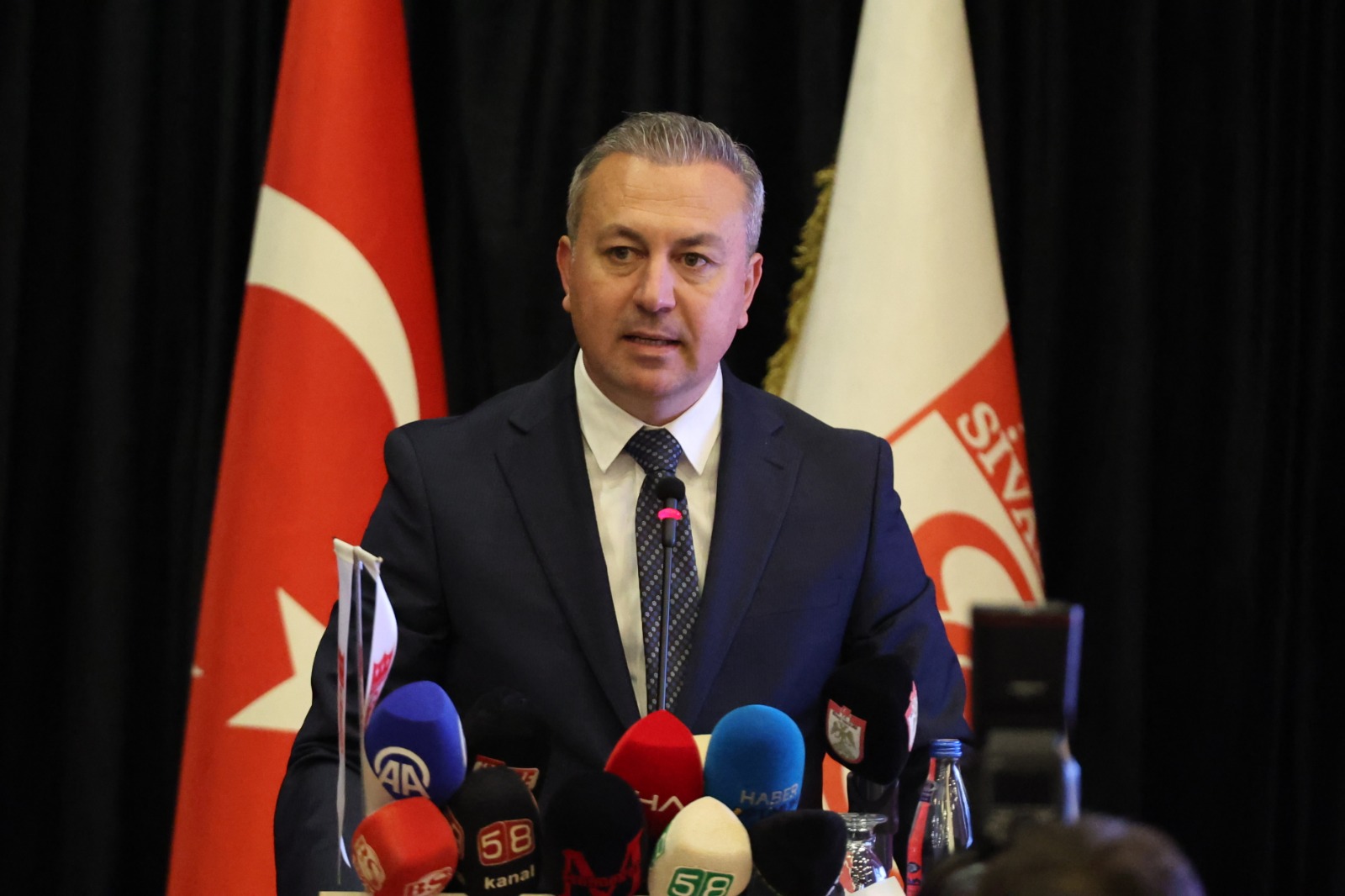 Adem Uzun’dan Sivasspor çağrısı