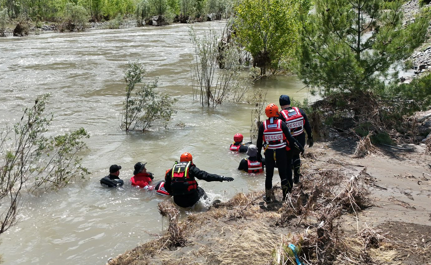 Kelkit Irmağı’nda 18 yaşındaki kız için yoğun arama