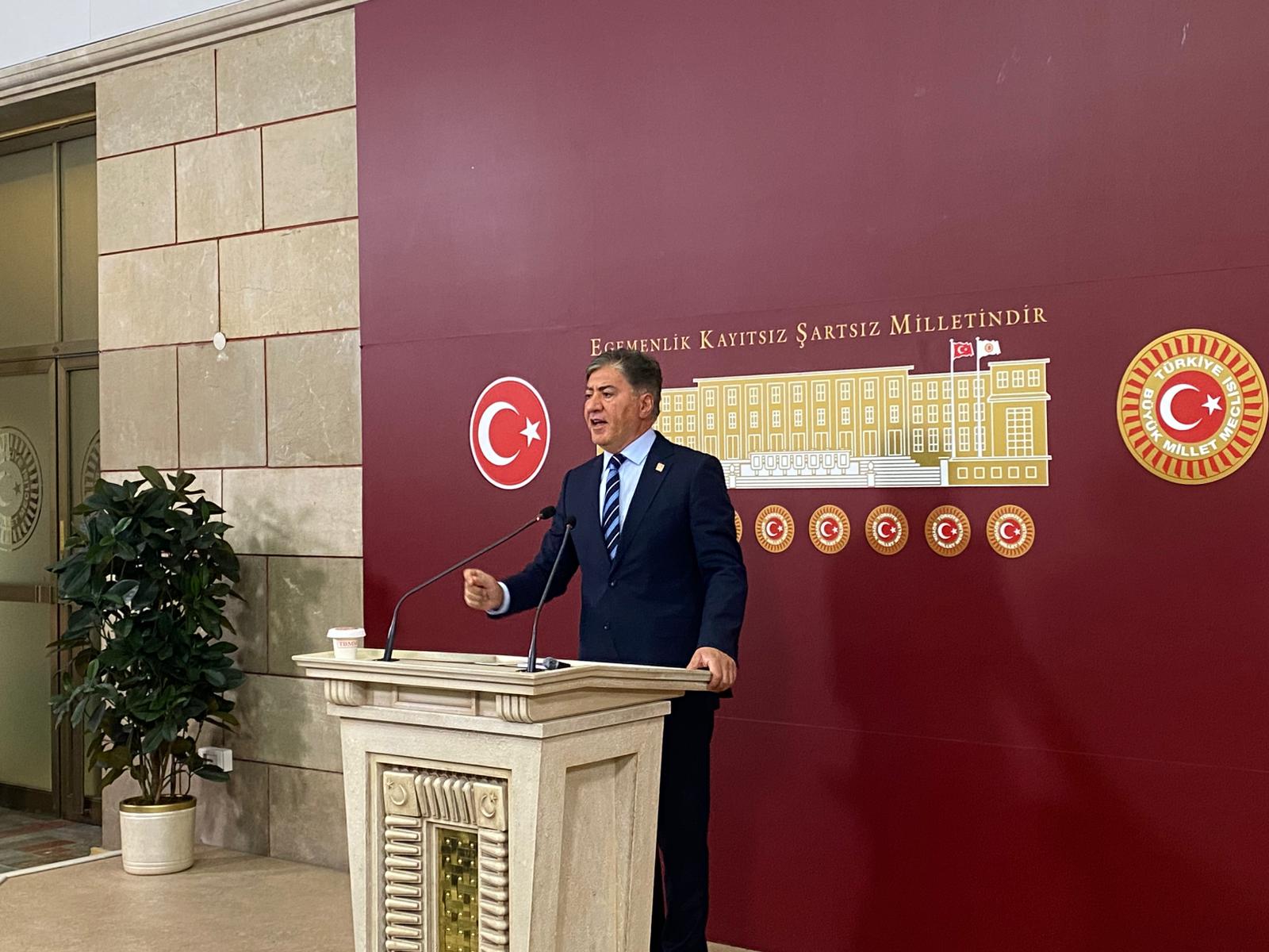CHP'de olağanüstü kurultay tartışması büyüyor