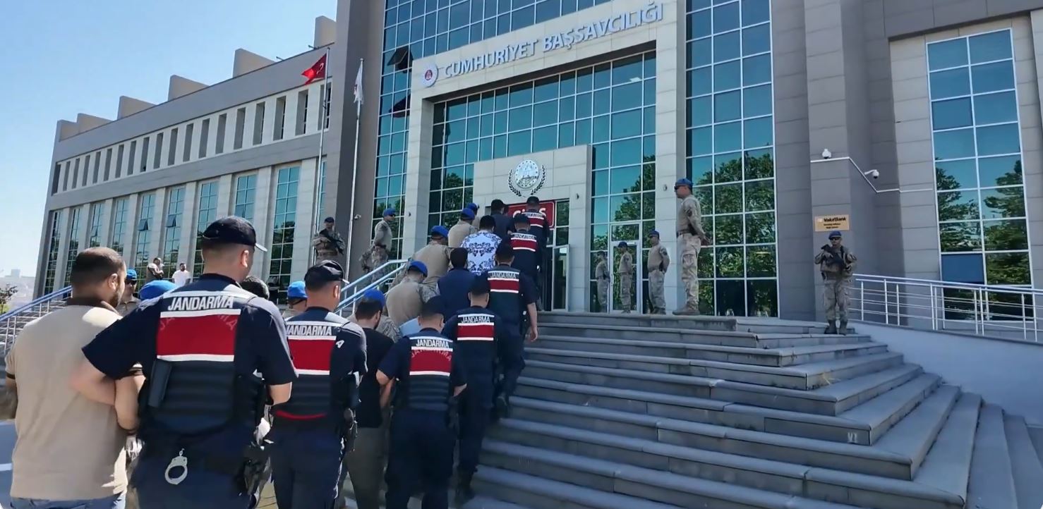 26 ilde eş zamanlı DEAŞ operasyonu