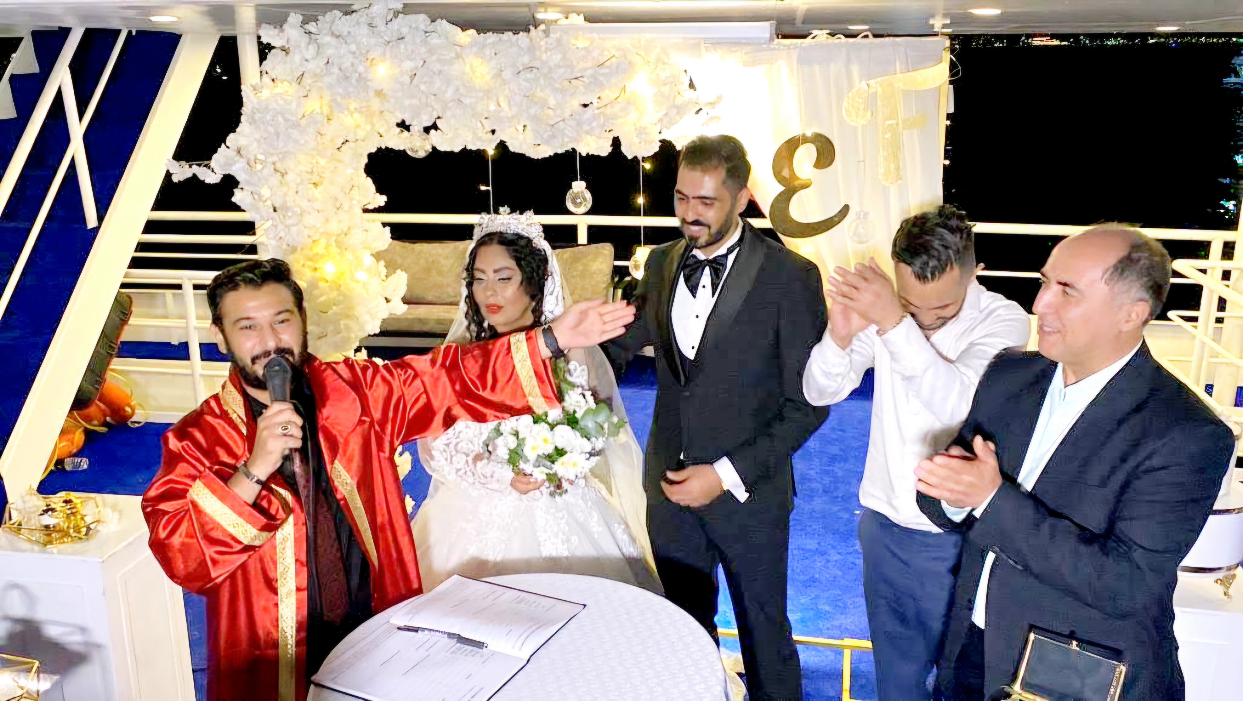 Evliliklerde 'tiyatral nikah' dönemi
