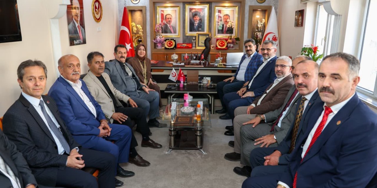 AK Parti'den, BBP'ye hayırlı olsun ziyareti