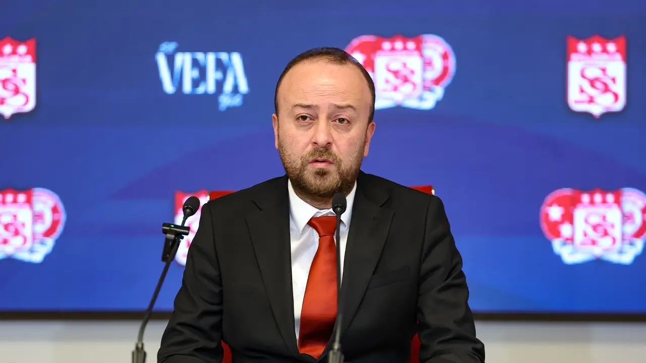Özçoban’dan net mesaj: “Takıma sahip çıkacağım”