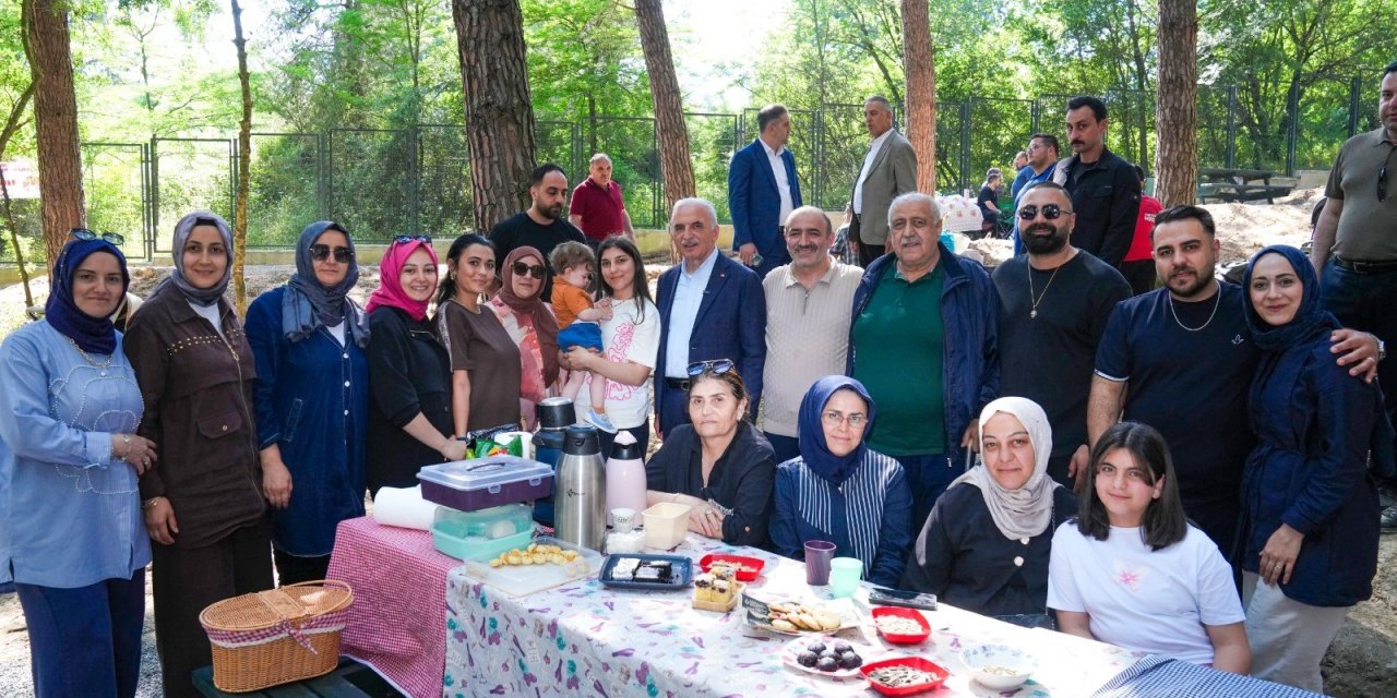 Sivaslılar'dan millet bahçesinde Keşkek Şenliği