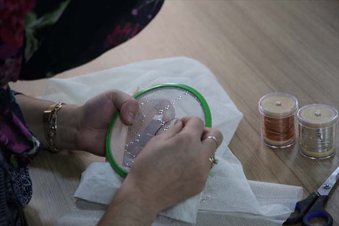 KADINLARA SANAYİ TİPİ MAKİNELERDE KURS