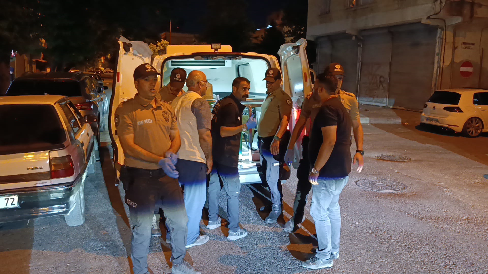 Silah sesleri üzerine girilen evde acı manzara